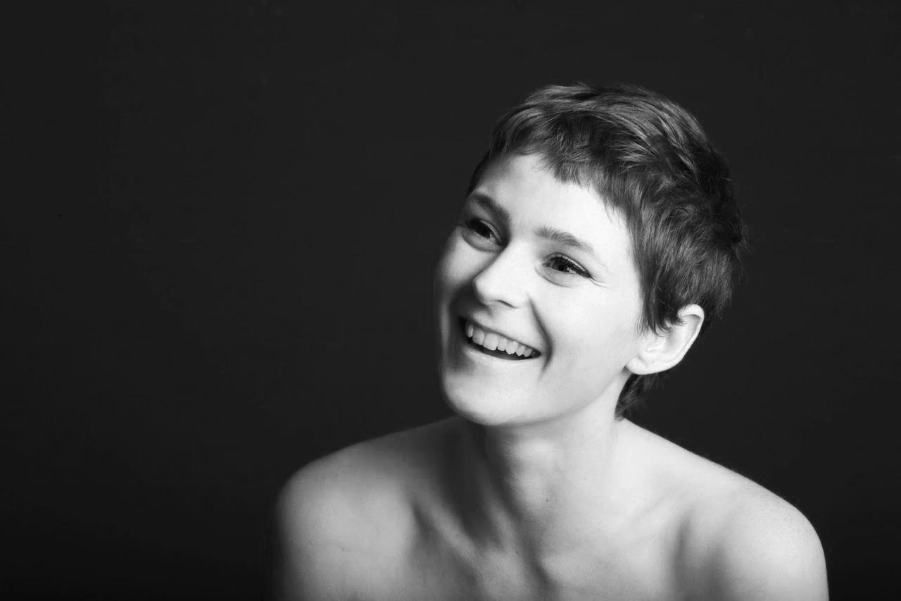 Ella+headshot.jpg